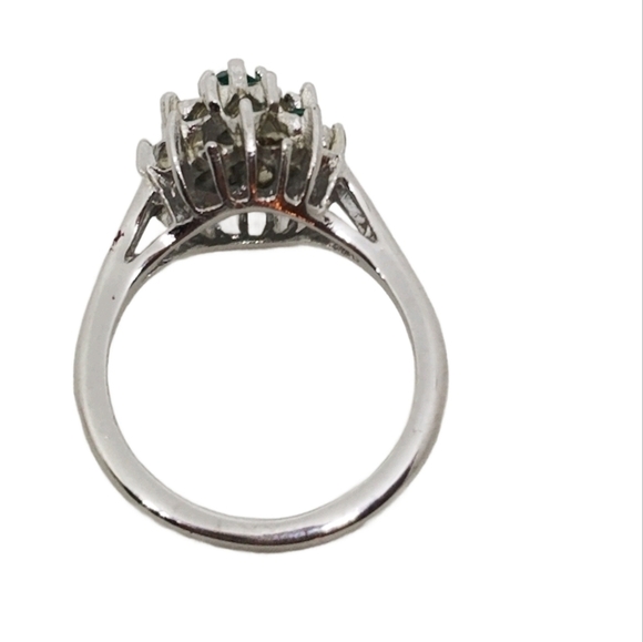 VINTAGE 18K GOLDPLATE & AUSTRIAN CRYSTAL LADIES COCKTAIL RING - Picture 4 of 6